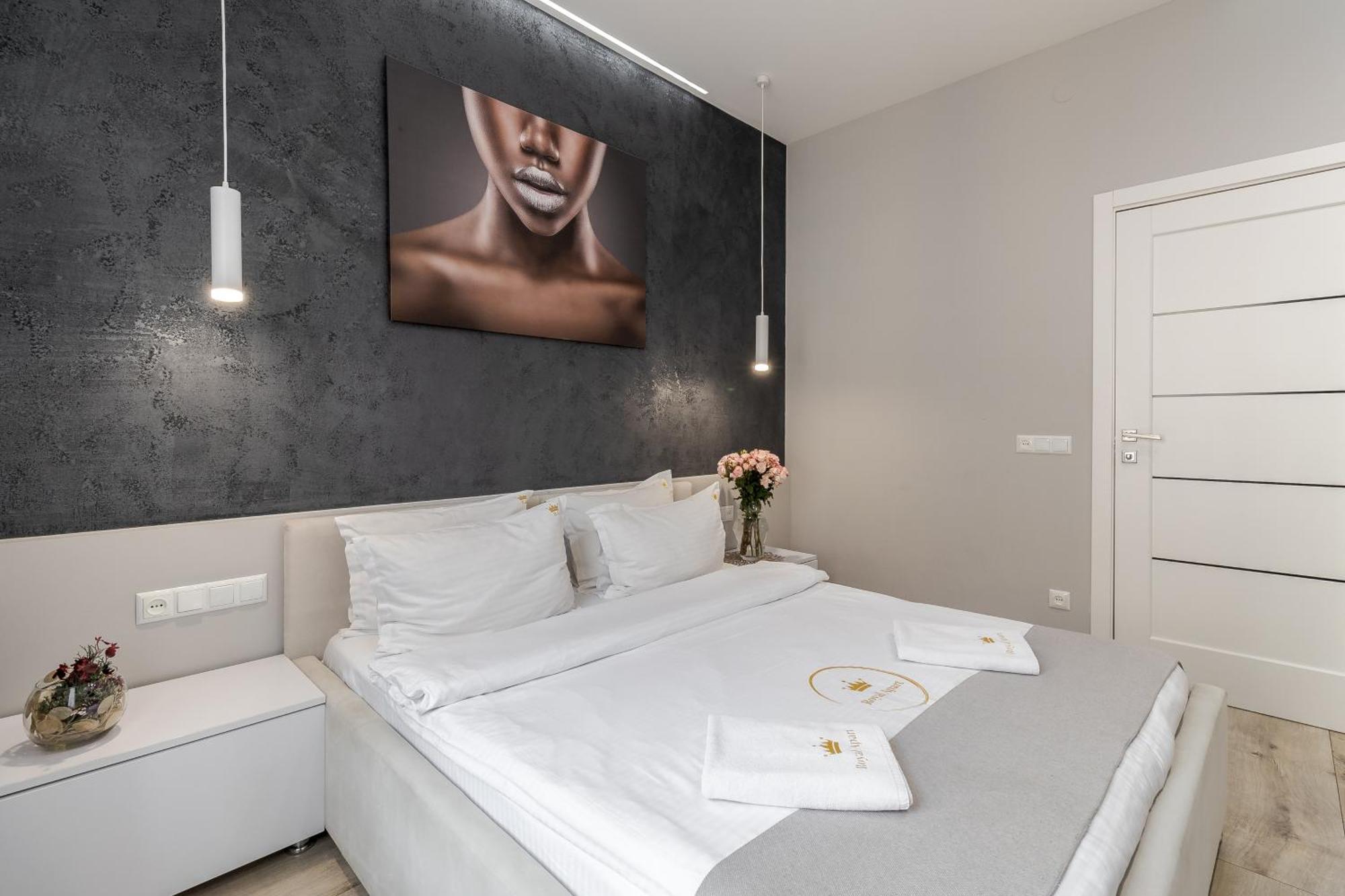 Royal Apartment On Balabana Street Lviv Eksteriør bilde
